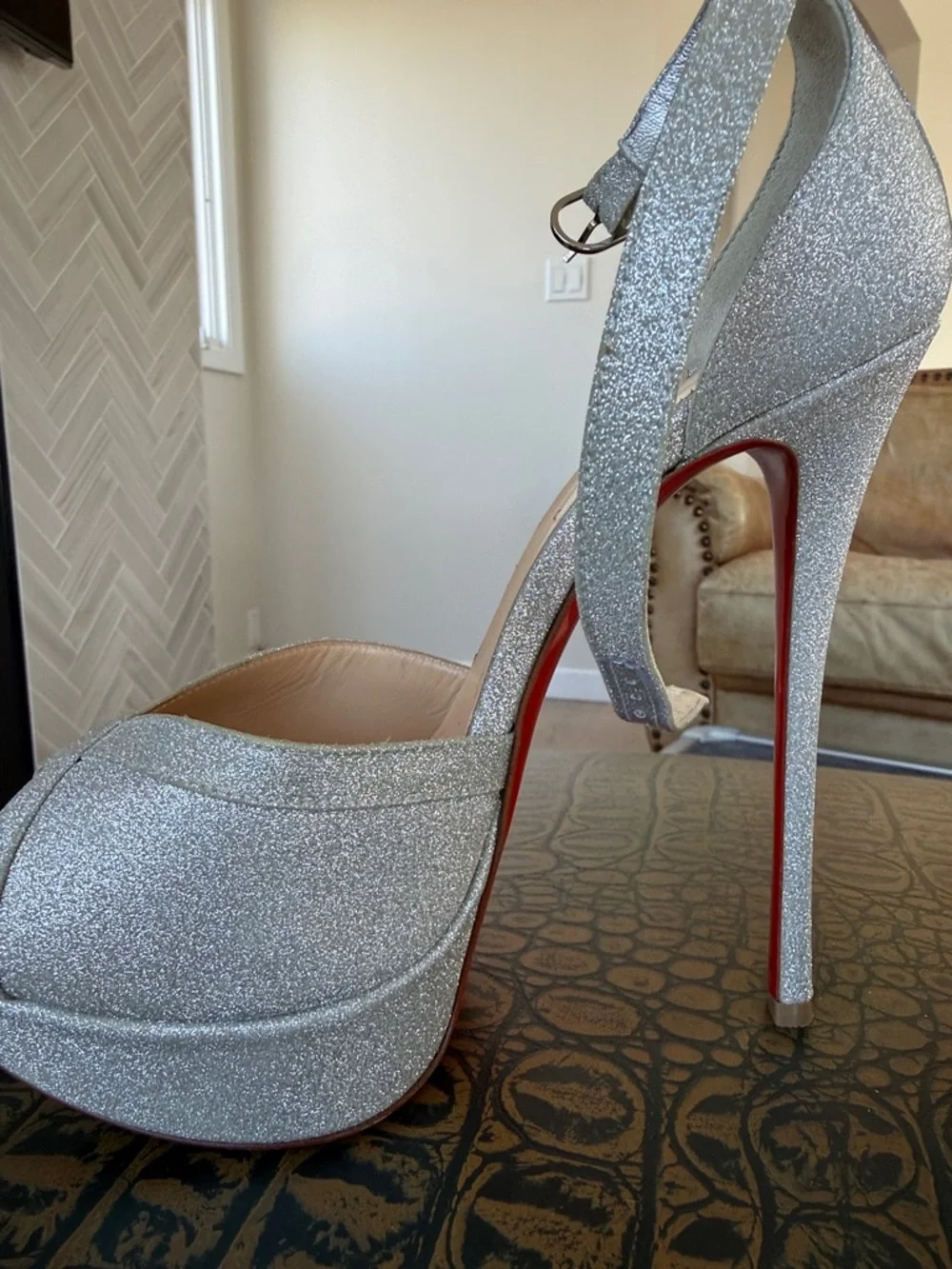 Christian Louboutin Glitter 150 Silver Pumps - Picture 12 of 17